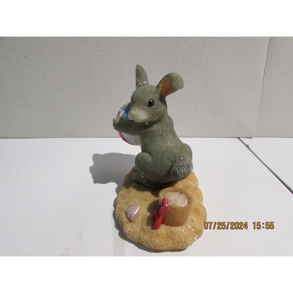 CHARMING TAILS 83/101 BEACH BUNNIE FITZ & FLOYD BUNNY RABBIT BEACH BALL SAND BOX - Picture 4 of 7